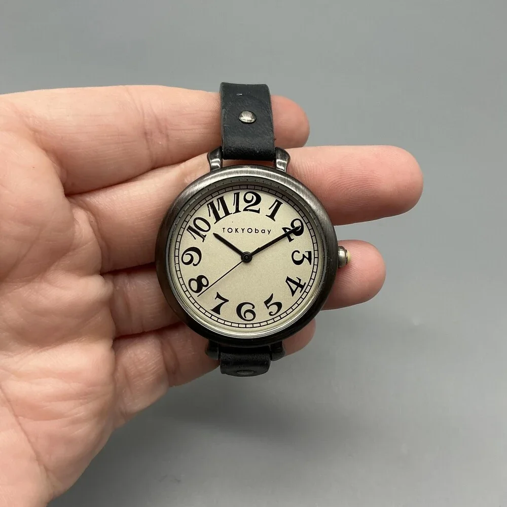 TOKYObay Womens Watch 35mm Cream Dial Black Leather Easy Read New Battery